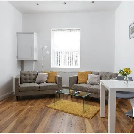 Apartamento Modernised With Free Gated Parking *