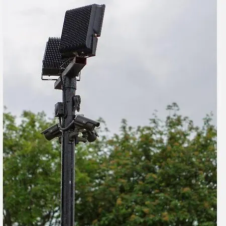 Modernised With Free Gated Parking Leeds (West Yorkshire)