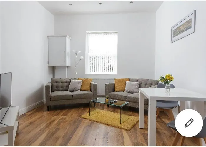 Apartamento Modernised With Free Gated Parking *