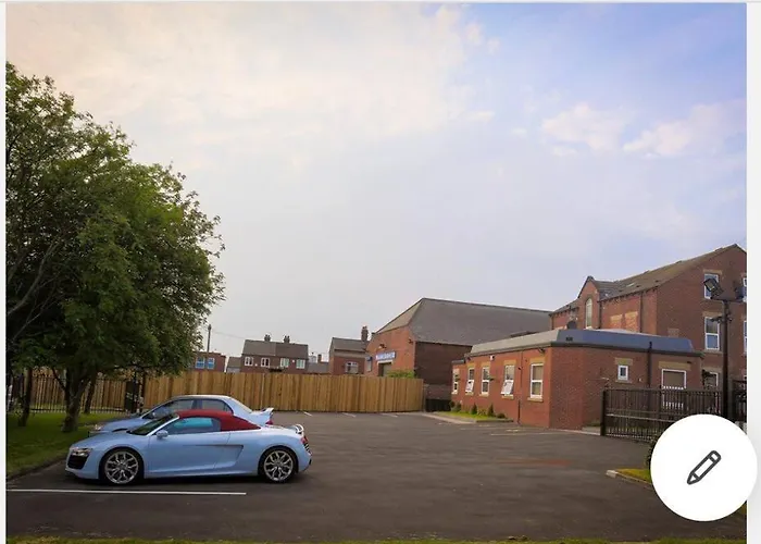 Modernised With Free Gated Parking *